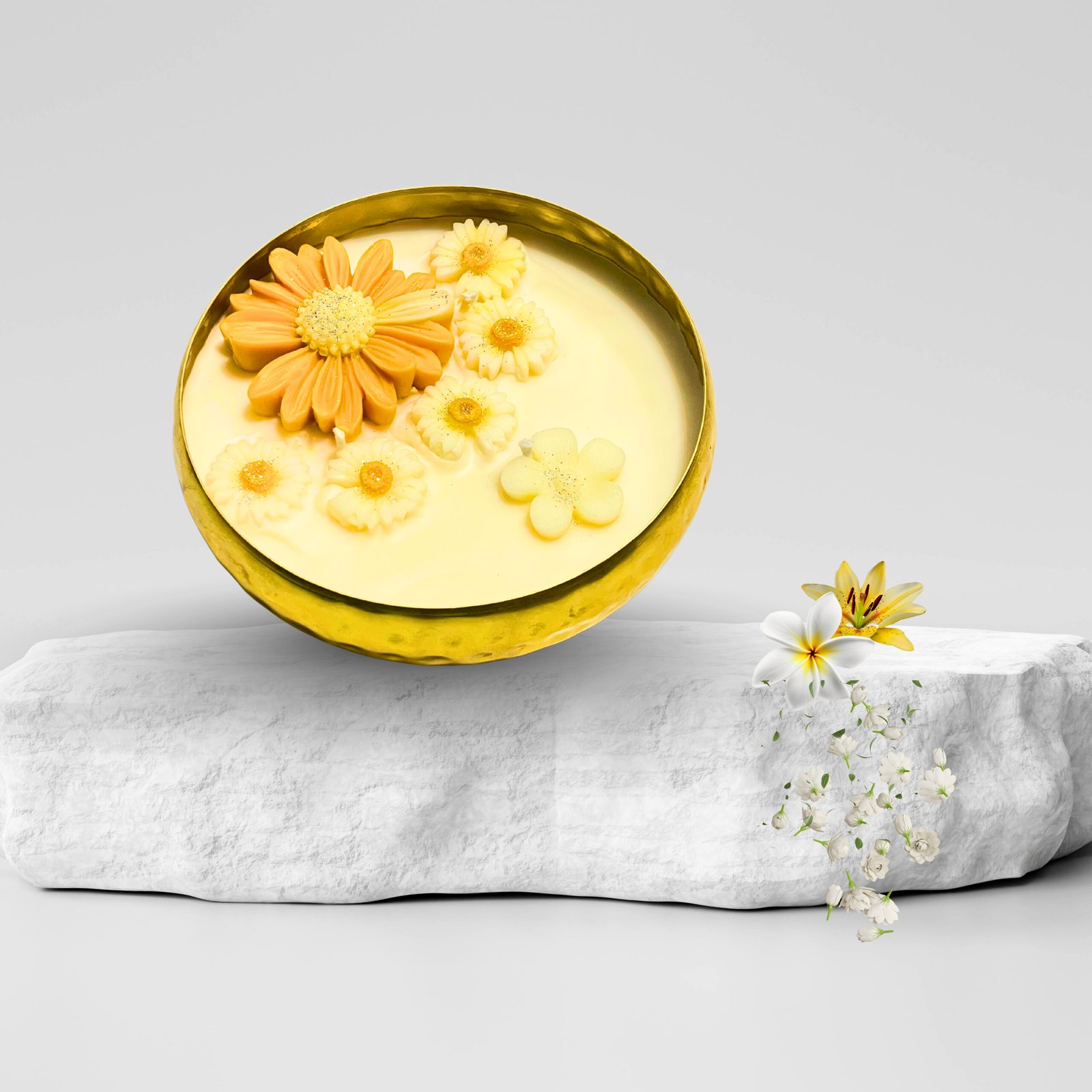 Lily of the Valley Glow Candle – Hammered Urli