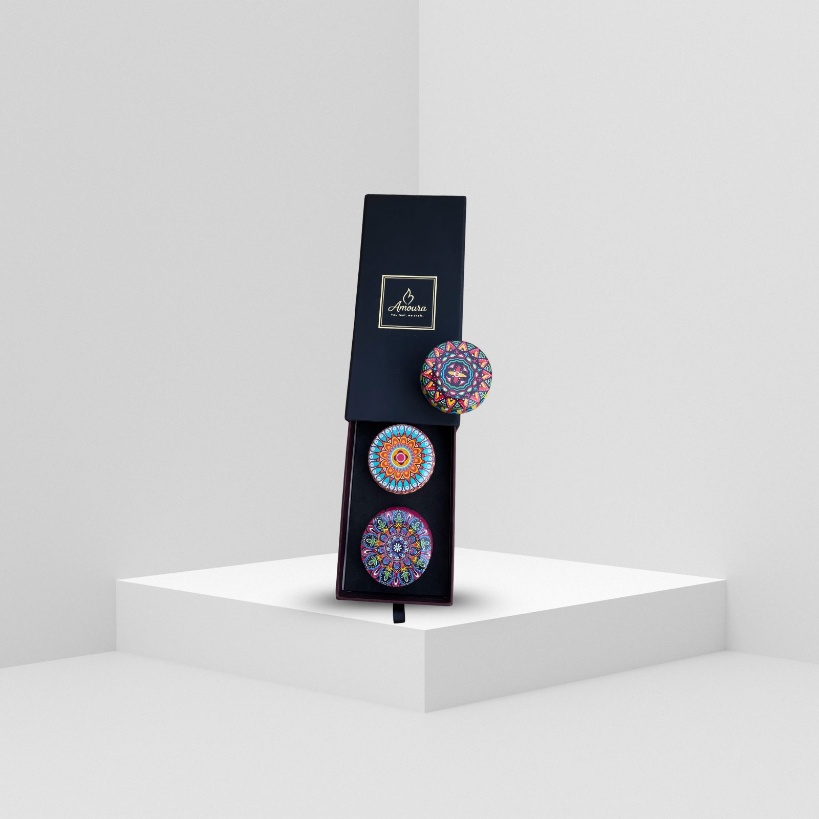 AMOURA ORIGINAL | Travel-Friendly Tin Candle Gift Set – 3 Fragrances, Long Burn - Image 3