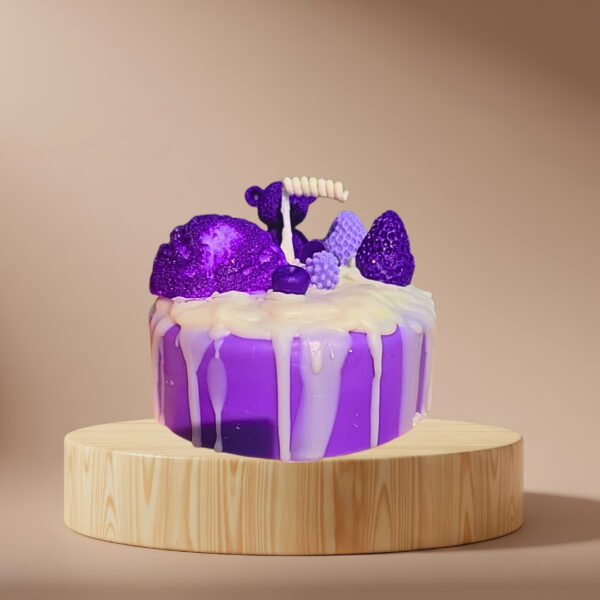 Amoura Luxe Candle Cake